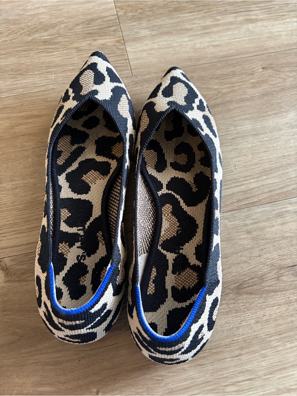 EUC Rothy’s flats- Size 9 - Picture 2 of 6